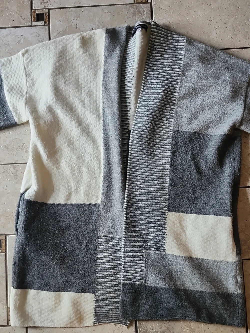 Clotheshead Colorblock Open-Front Cardigan Sweater - Gray/White XL